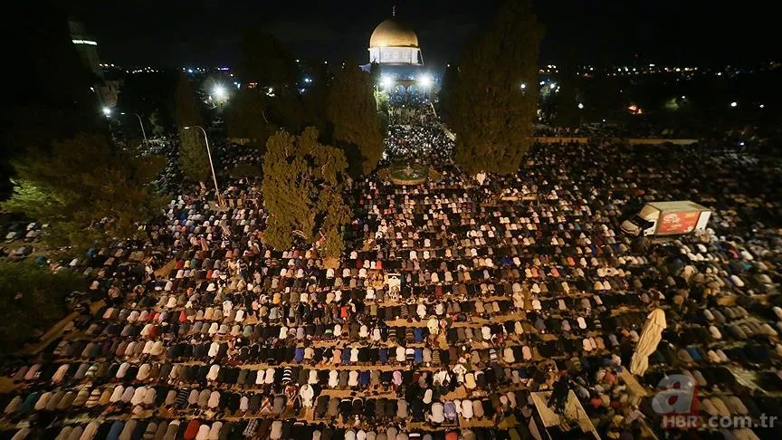 Kadir Gecesi okunacak dualar ve sureler hangileri? Peygamber efendimiz Hz. Muhammed'in (S.A.S.) Kadir Gecesi okuduğu dua 5