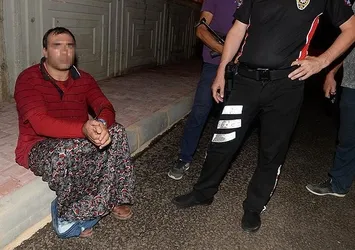 Antalya'da 'başörtülü ve etekli' erkek, polisi alarma geçirdi