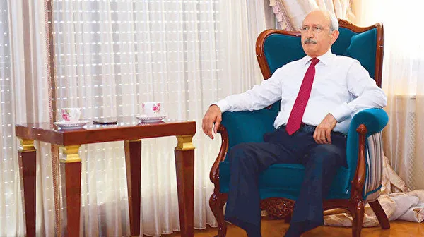 Darbe girişimini televizyondan izleyen CHP lideri Kemal Kılıçdaroğlu: 15 Temmuz’da beraber mücadele ettik