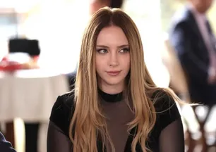 Hayal Köseoğlu’nun en unutulmaz doğum günü! O soru karşısında gözyaşlarını tutamadı