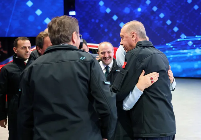 Seri üretim Togg banttan indi! Başkan Erdoğan’dan ilk test sonrası flaş açıklamalar: Çılgın Türkler geliyorlar diyecekler!
