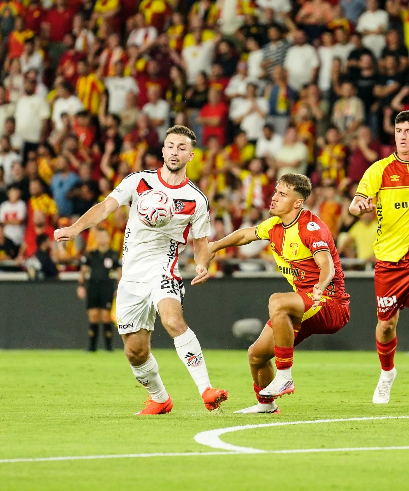 İzmir'de gol yağmuru! Göztepe-Gaziantep FK maçı 6 gole sahne oldu