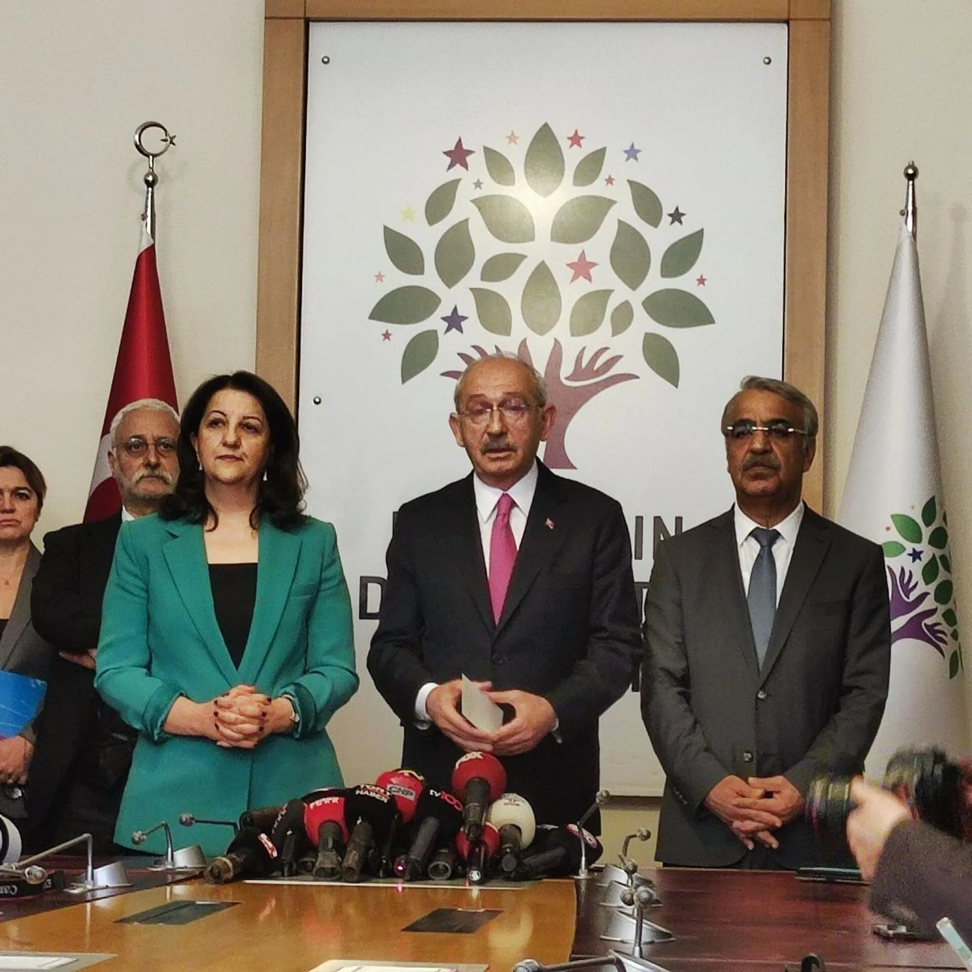 Kılıçdaroğlu'na HDPKK'dan yeni bir destek açıklaması daha: 14 Mayıs'ta cumhuriyeti biz yıkacağız