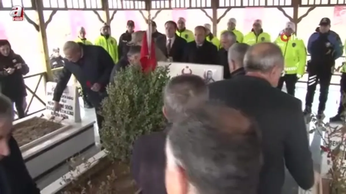 Şehit Fethi Sekin kabri başında anıldı