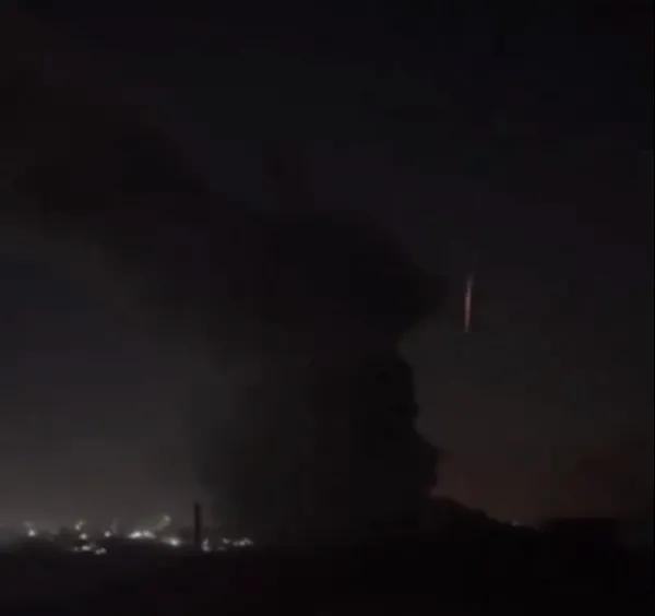 İran ordusu Irak’ta ABD’yi vurdu! Amerikan üslerine çok sayıda füze fırlatıldı! ABD’den ilk açıklama...