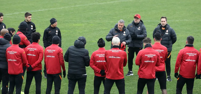 Galatasaray'da Domenec Torrent fırtınası yaşanıyor! Futbolculara net uyarı: Beni gerersiniz