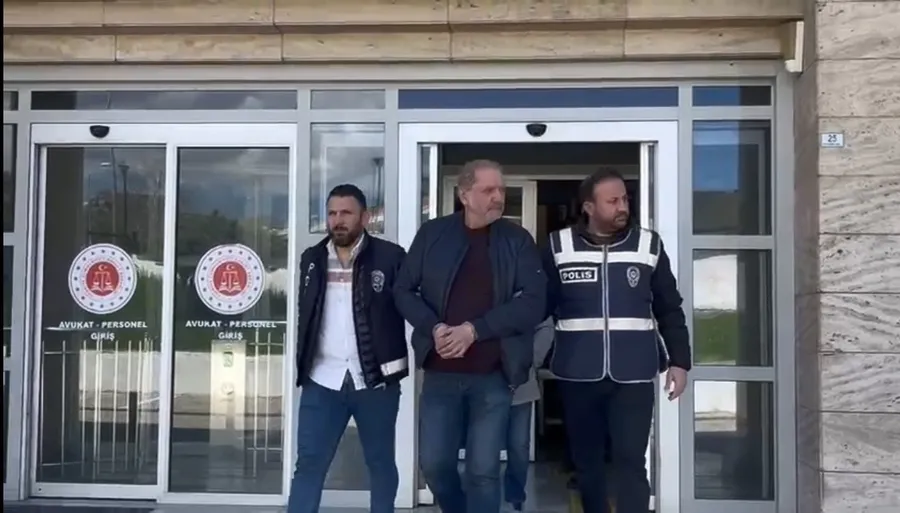 CHP’li belediyede taciz skandalı: Ahmet Aras’ın danışmanı Levent Arkan tutuklandı | Skandal mesajlara pes dedirten savunma - 2