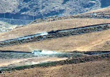 İran, Kuzey Irak sınırına tank gönderdi