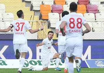 Lider Sivasspor Malatya'da da kazandı