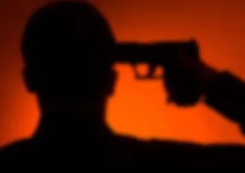 Darbecileri engelleyemediği için intihar etti