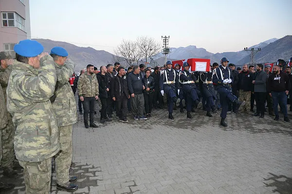 İçişleri Bakanı Süleyman Soylu: Korucu Tim Komutanı Nimet Encu şehit oldu | Başkan Erdoğan’dan taziye