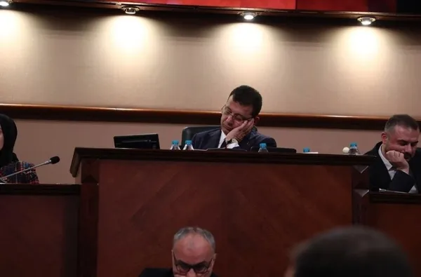 tevfik-goksudan-ekrem-imamogluna-2024-yilinda-biz-seni-gonderecegiz-1669673655107.jpg Tevfik Göksu rakamlarla Ekrem İmamoğlu'na tepki gösterdi: 2024 yılında seni göndereceğiz - 2