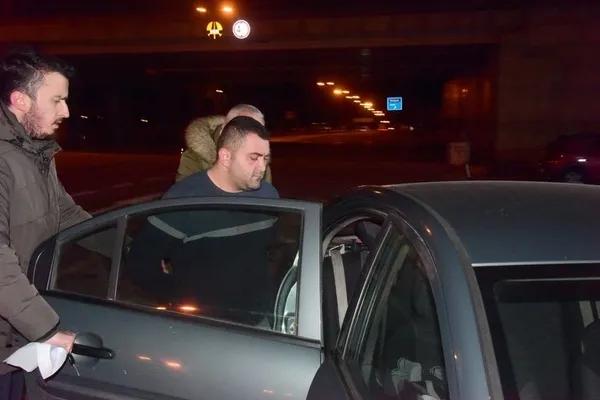 1644419544771.jpg Halasının kızının üzerine kuma getirdi diye para istedi! Kasadan çıkardığı tabancayla dehşet saçtı - 2