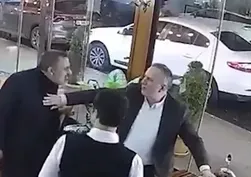 Beylikdüzü'nde CHP'li meclis üyesinin kovulduğu restorana silahlı saldırı