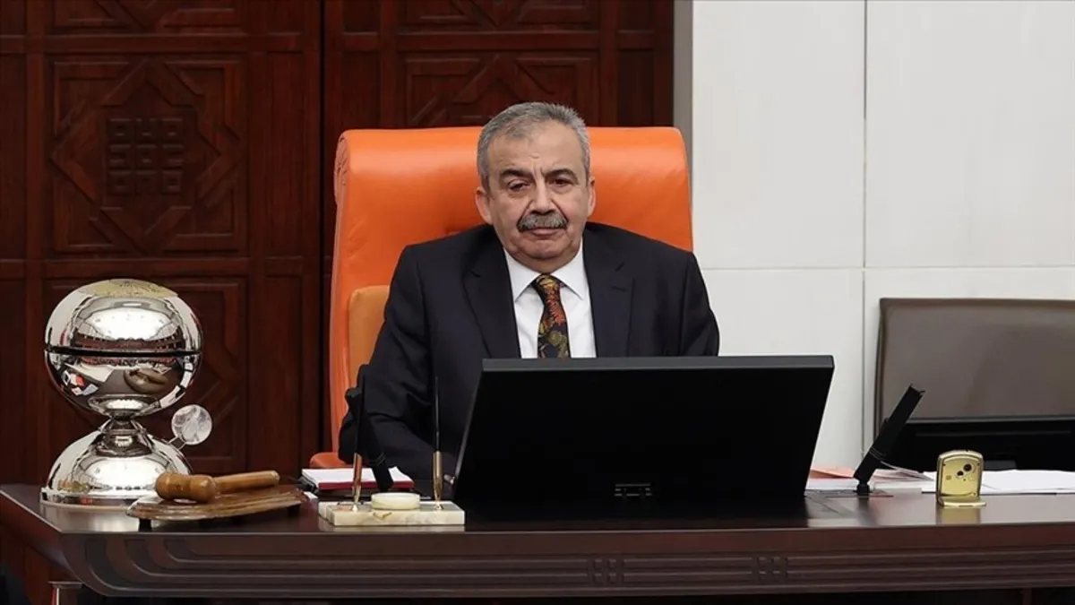 Siyasilerden Sırrı Süreyya Önder için taziye mesajı yağdı!