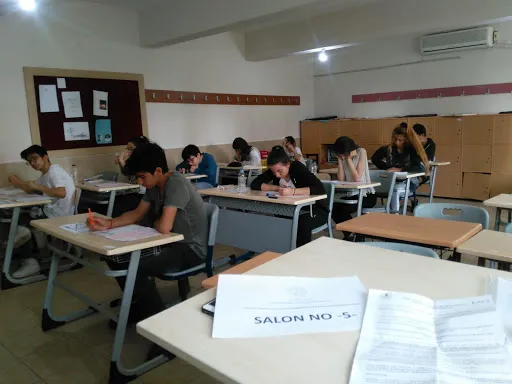 yuz-yuze-egitim-icin-tarih-verdi-bilim-kurulu-uyesi-prof-dr-mustafa-necmi-ilhandan-flas-aciklama-1609692819126.jpg Son dakika: Yüz yüze eğitim için tarih verdi! Okullardaki bulaş nasıl engellenecek? Bilim Kurulu üyesinden flaş açıklamalar - 8