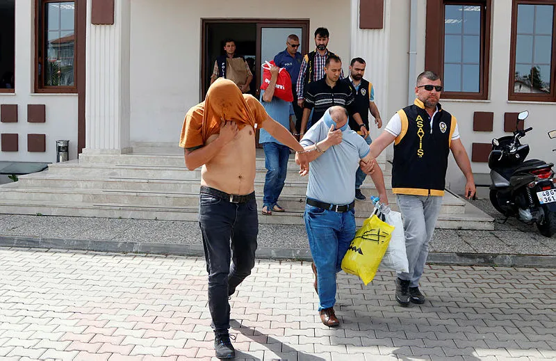 Polisleri "Amca" ve "Osmanlı" diye şifrelemişler - 1