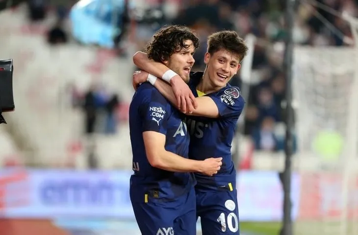 Arda Güler bombası patlıyor! 18’lik yıldız kararını verdi! Kapıyı çalan devler arasındaki tercihi...
