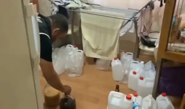 İzmir’in 5 ilçesinde 4 ayrı kaçakçılık operasyonu: Fazla miktarda kaçak ürün ele geçirildi