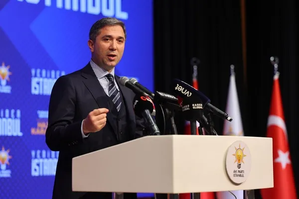 CHP’den istifa eden 400 kişi AK Parti’ye katıldı! Rozetler takıldı