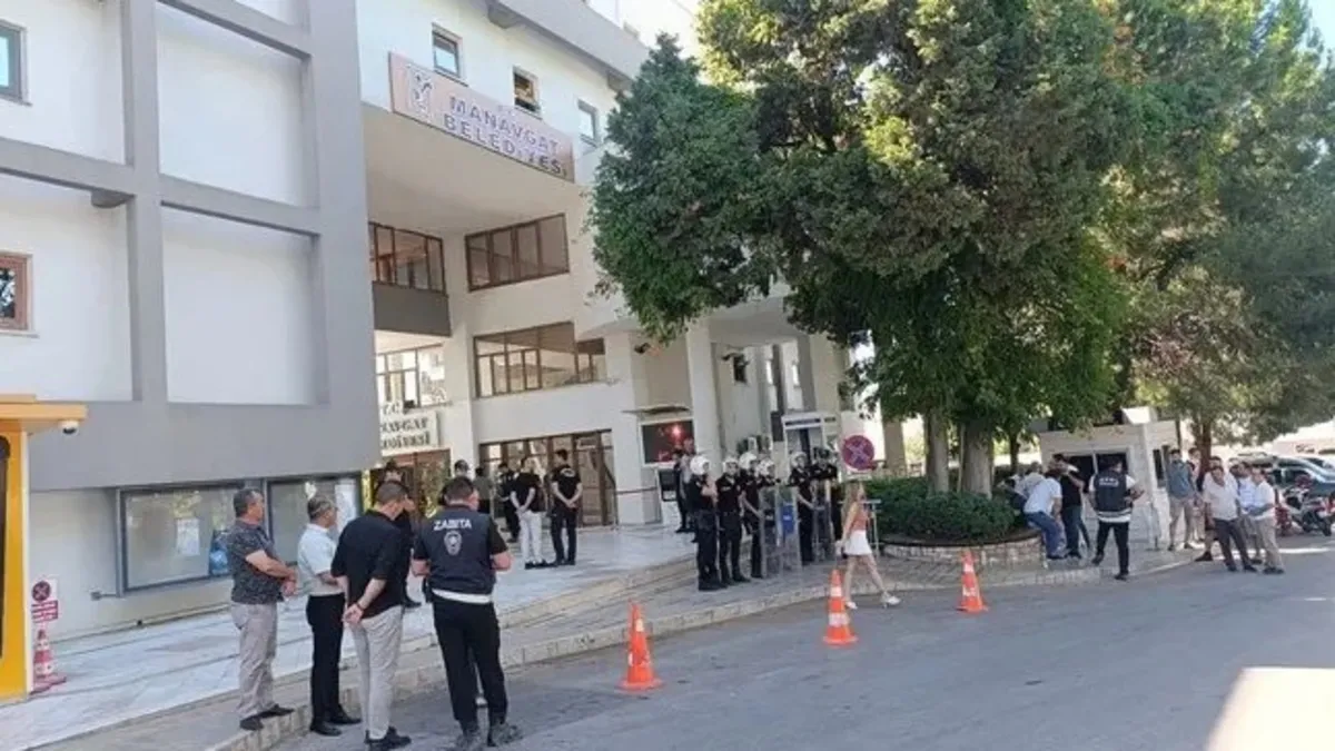 Manavgat Belediyesi'ne yönelik operasyonda tutuklanan başkan yardımcısına tahliye kararı