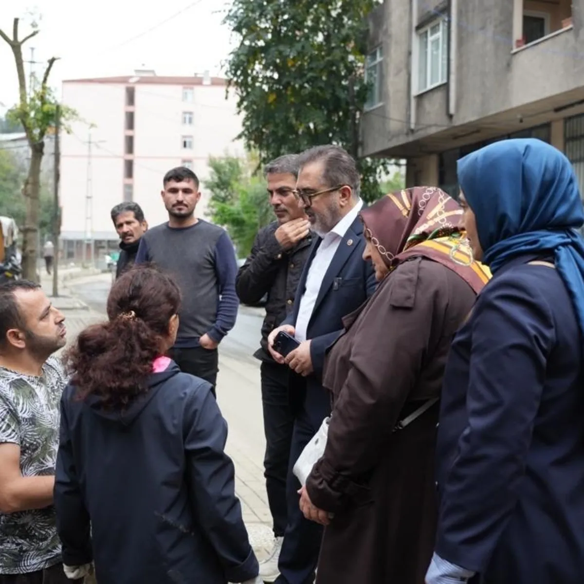 AK Parti İstanbul milletvekillerinden üç ilçede vatandaş buluşması