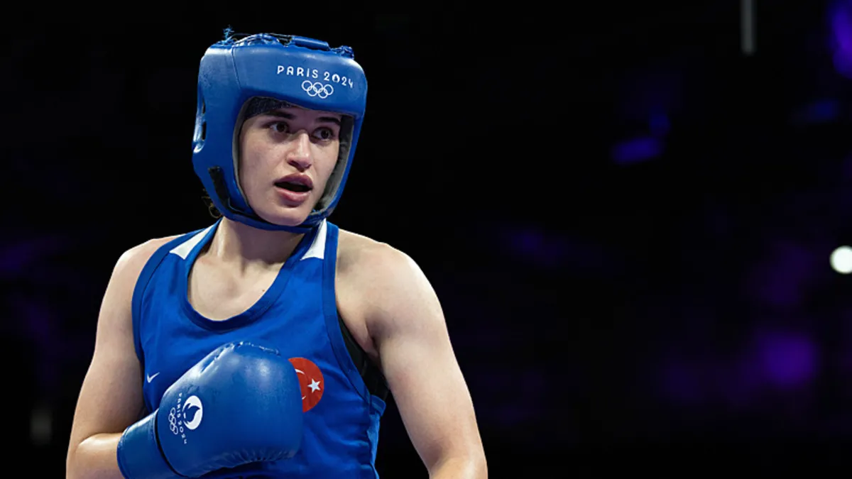 Esra Yıldız Kahraman Paris 2024'te bronz madalya kazandı! LGBT rezilliğine protesto