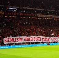 Galatasaray taraftarlarından anlamlı pankartlar