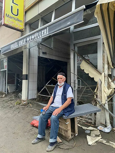 Başkan Erdoğan Bozkurt’taki selde oğlu vefat eden baba Cemal Akın ile telefonla görüştü