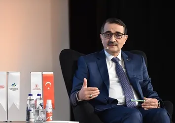 Türkiye enerjide bir üst lige çıkıyor! Bakan Dönmez'den flaş açıklamalar: Karadeniz’de 1 yılda 540 milyar metreküp rezerv bulduk