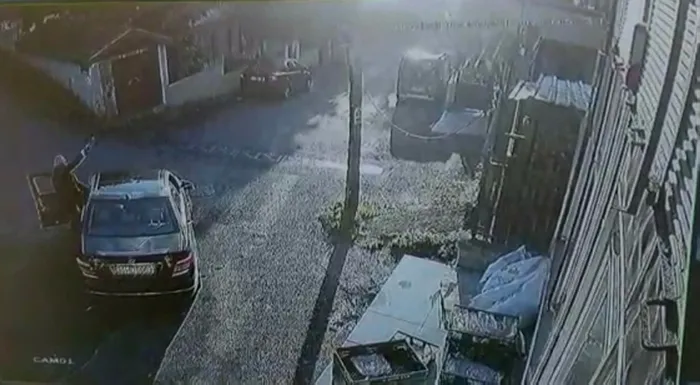 Son dakika: İstanbul’da dehşet: Evliyken 5 sene boyunca aldatıldığını öğrenen eski koca kurşun yağdırdı! O anlar kamerada - 4