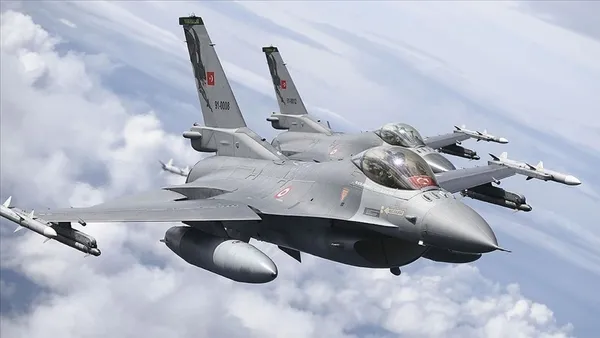 turk-f-16larina-yunan-tacizi-dogu-akdenizde-buyuk-gerginlik-radar-kilidi-atmak-nedir-1661268555105.jpg Türk F-16'larına Yunan tacizi! Doğu Akdeniz'de büyük gerginlik! Radar kilidi atmak nedir? - 7