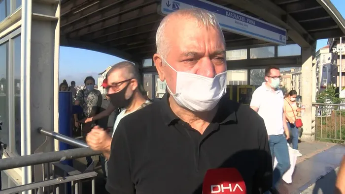 Vatandaşların metrobüs isyanı! Sosyal mesafesiz yolculuğa tepki gösterdiler