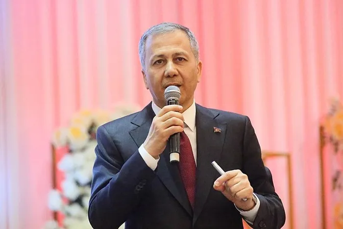 icisleri-bakani-yerlikayadan-terorle-mucadele-mesaji-son-terorist-etkisiz-hale-getirilinceye-kadar-1710878845549.jpeg İçişleri Bakanı Yerlikaya'dan terörle mücadele mesajı: "Son terörist etkisiz hale getirilinceye kadar..." - 2