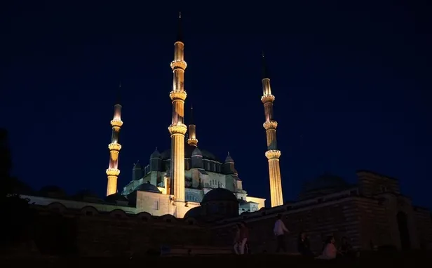 Diyanet takvimi: Mevlid Kandili ne zaman, hangi gün? 2021 Mevlid Kandili ayın kaçında idrak edilecek? - 8