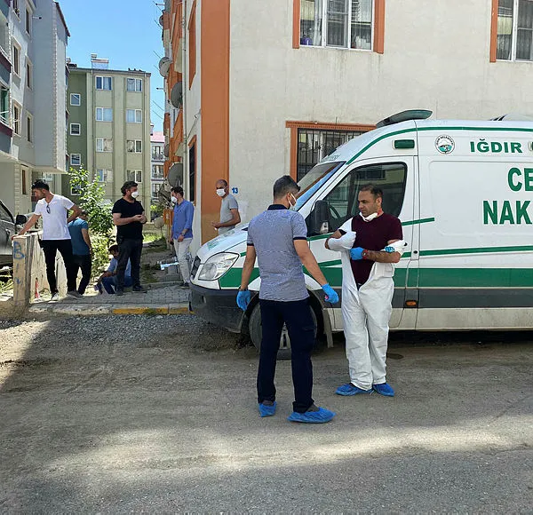 Nesrişah cinayetinde sır perdesi aralanıyor! Kızı Naride Nur Yıldızhan iğrenç detayları tek tek anlattı - 4