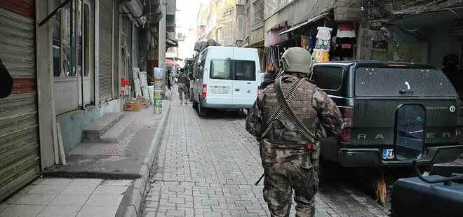 Son dakika: Diyarbakır’da terör operasyonu! Aralarında HDP’li yöneticilerin de bulunduğu 11 şüpheli yakalandı