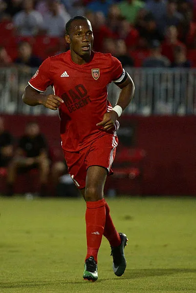 Drogba futbolu bırakacağını açıkladı - 1