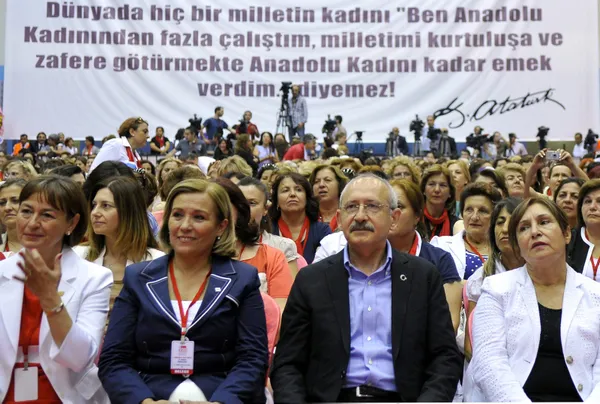 CHP Kadın Kolları eski Genel Başkanı Deniz Pınar Atılgan’dan çarpıcı sözler: Kılıçdaroğlu’nun Erdoğan karşısında şansı yok