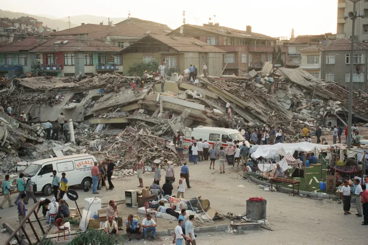 17 Ağustos Marmara Depremi'nin 22. yılı! Acı dolu kareler