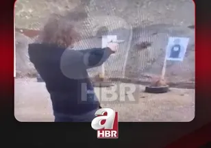 BABASIYLA ATIŞ TALİMİ YAPMIŞ!