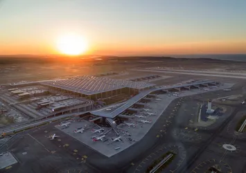 İstanbul Havalimanı'ndan büyük başarı! Avrupalı rakiplerini geride bıraktı