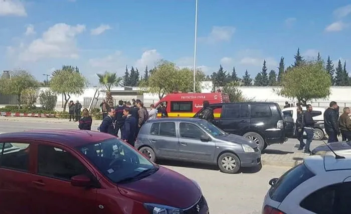 son-dakika-tunusun-baskentinde-bombali-saldiri-1583493297381.jpg Son dakika: Tunus'un başkentinde bombalı saldırı - 1