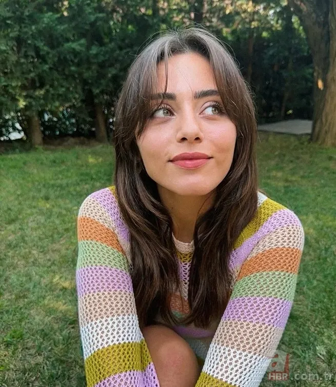 Sıla Türkoğlu'nun partneri ünlü oyuncunun oğluymuş! Kaan Taşaner annesiyle aynı dizide... 5