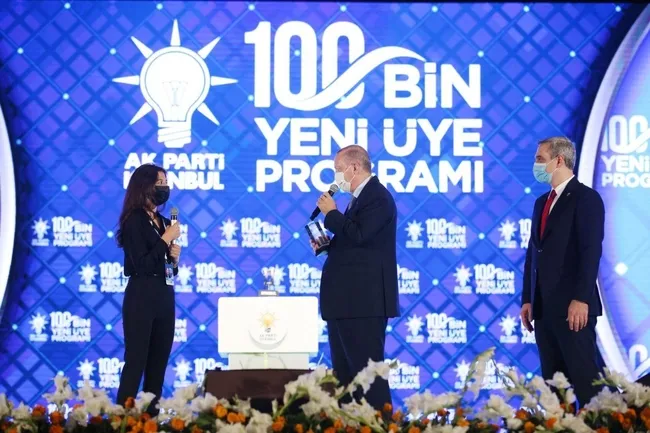 AK Parti’ye 106 bin 155 yeni üye! Her 3 seçmeden 1’i 30 yaş altı