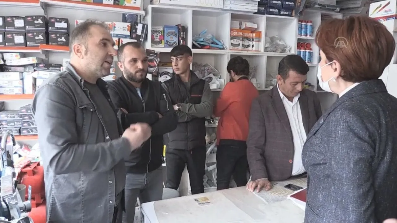 İYİ Parti Genel Başkanı Akşener ''Burası Kürdistan'' diyen teröriste ağzının payını veremedi