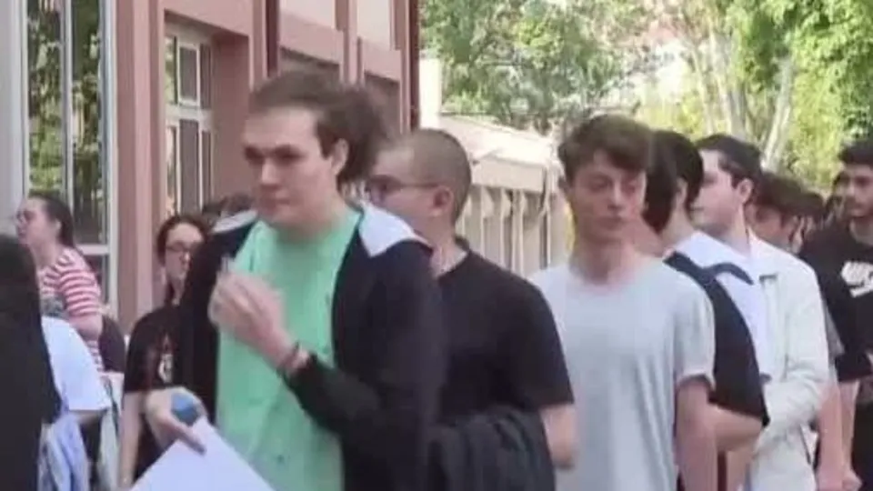 YKS’de ilk oturum sona erdi