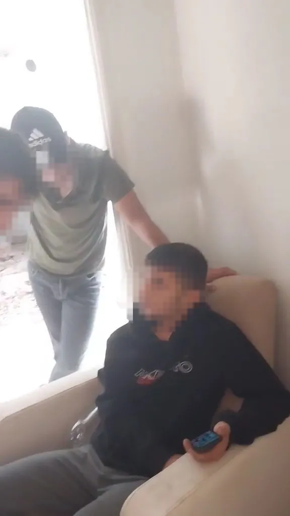 1699339261472.jpg Bursa'da 'sevgilime yazdın' dayağı! Sosyal medyada paylaştı... - 1