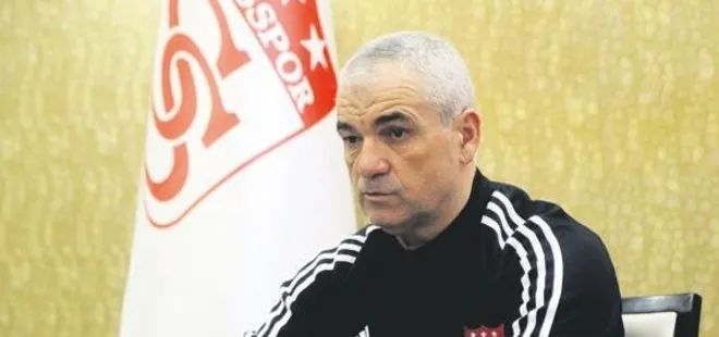 Rıza Çalımbay, Başakşehir maçı öncesi iddialı konuştu: Panik yapmak yersiz