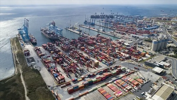 Türk ekonomisi doğru yolda! Fitch büyüme tahminini yükseltti